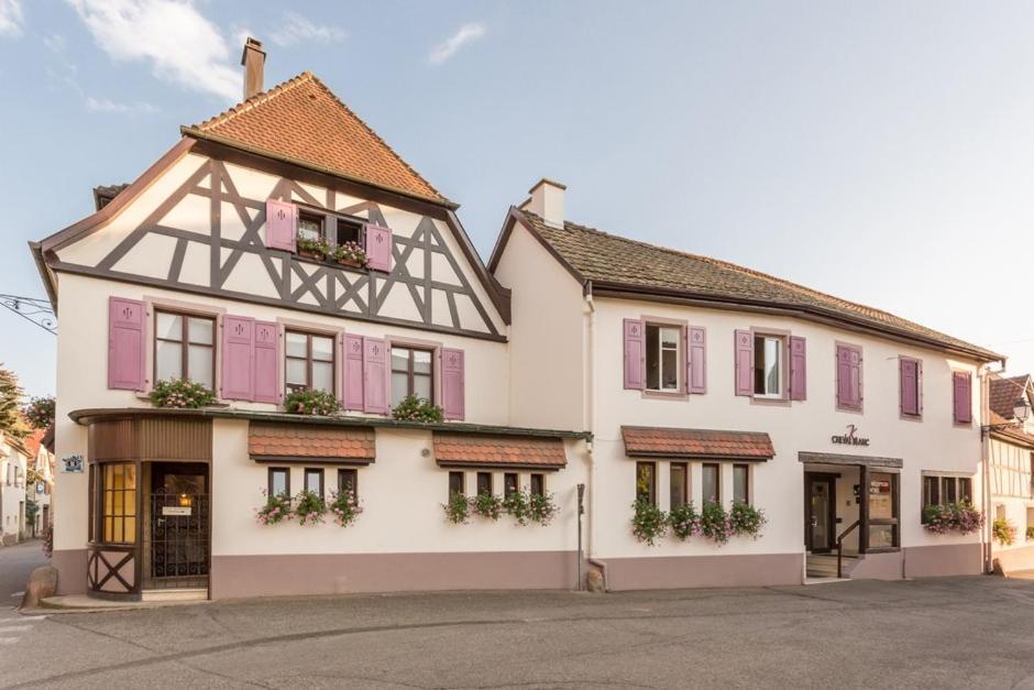 Auberge Du Cheval Blanc Depuis 1785 Westhalten Buitenkant foto